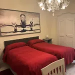 Roma Metro Apartment